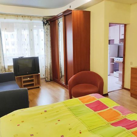 Apartment On Peremogy Square Kiew Exterior foto